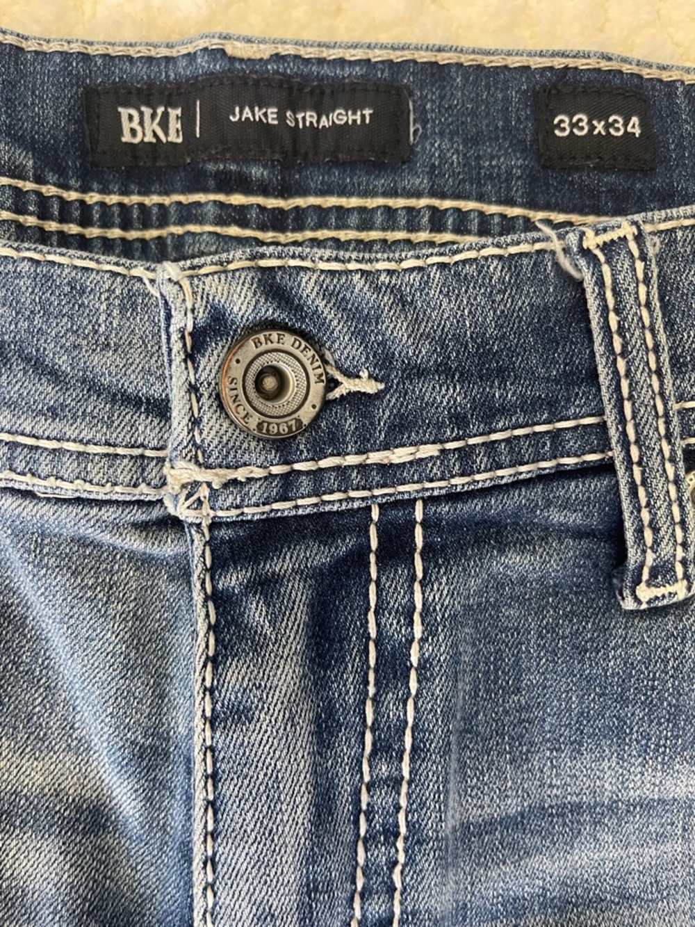 BKE Men’s Jake size W33/L34. Straight leg Jeans in Light Blue Wash - Picture 2 of 5